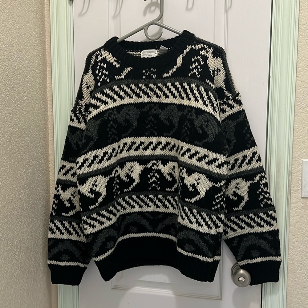 Vintage had knit 100% wool sweater
